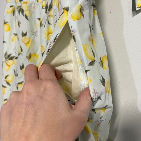 GAL MEETS GLAM LEMON FRUIT MAXI DRESS 8 YELLOW - Picture 4 of 8